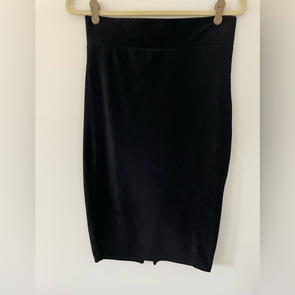 Revamped polyester velvet ribbed skirt size medium
